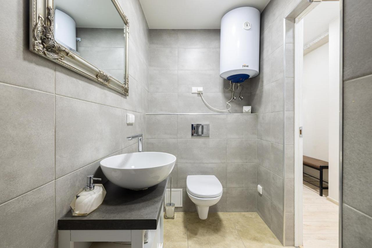 Apartment Dharma Apartamentai Su Terasa Ir Vaizdu I Miesta Telsiai